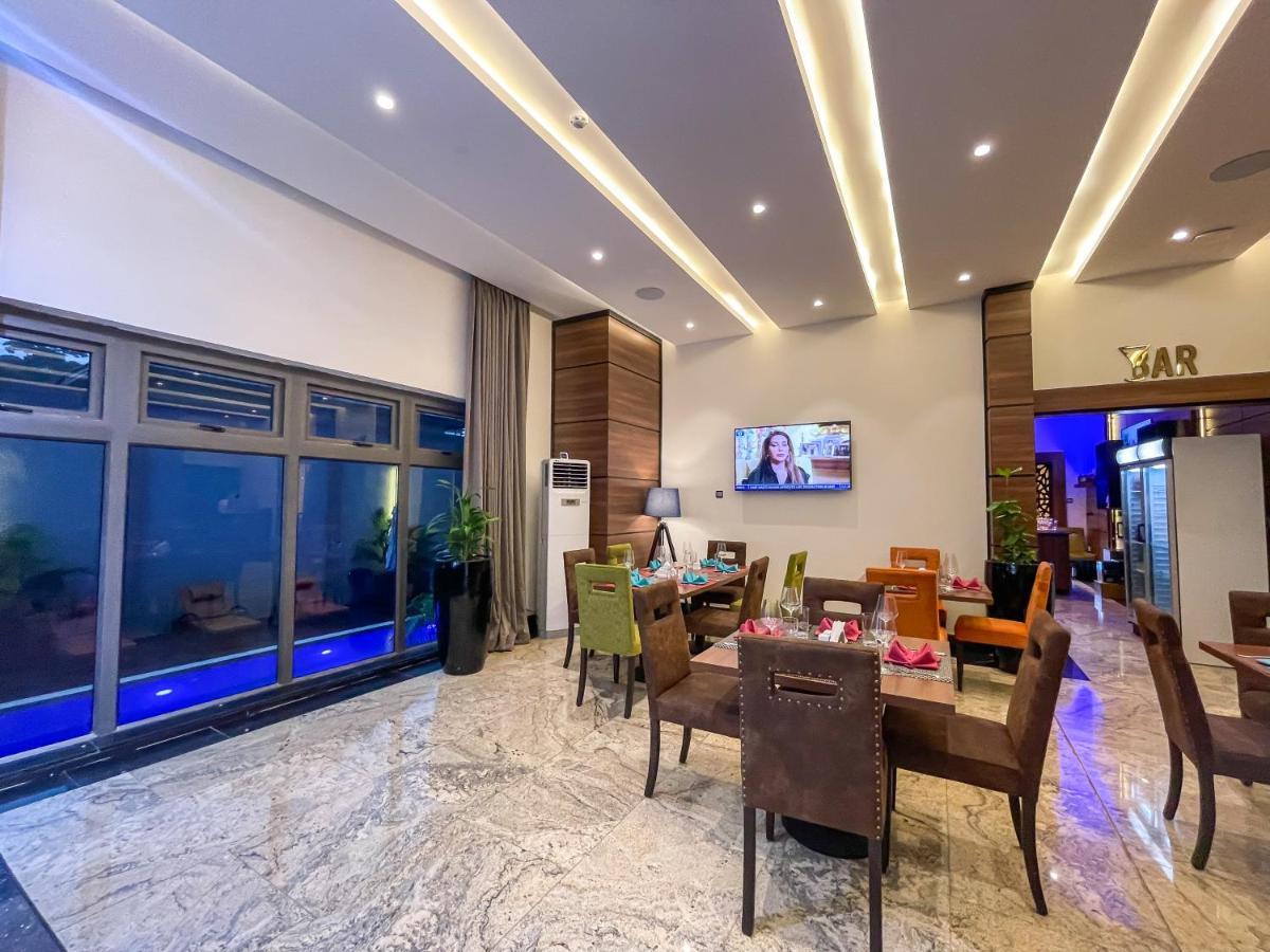 Omedel Luxury Hotel Enugu Exterior photo