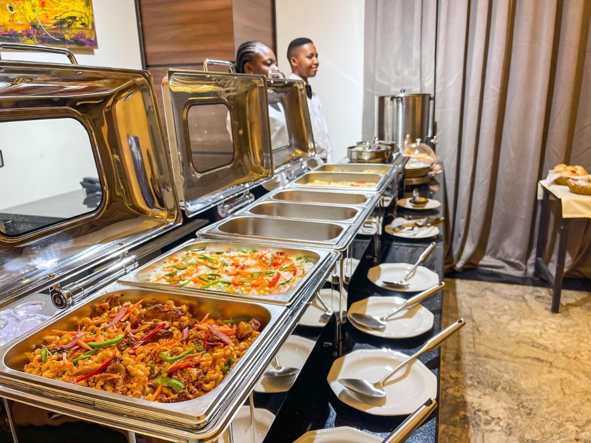 Omedel Luxury Hotel Enugu Exterior photo