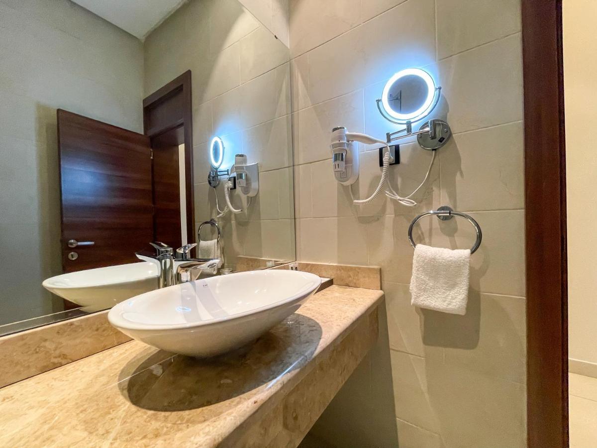 Omedel Luxury Hotel Enugu Exterior photo